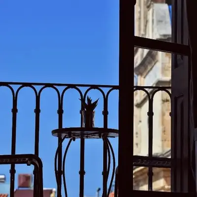 Cozy rooms at the old Venetian Harbor