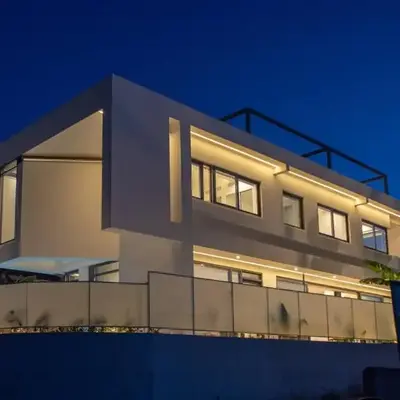 Luxury Villa Mirror - 200meters From The Beach