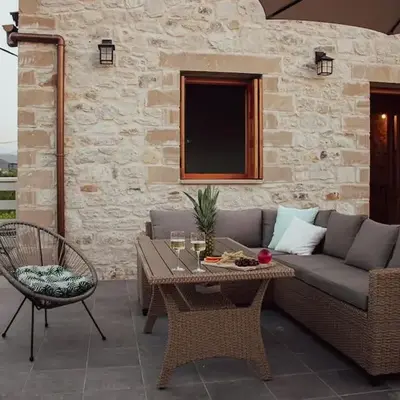 Amygdalia Traditional House