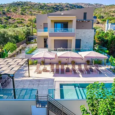 Chris villa with private ecologic pool and kid's playground!