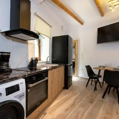 DELUXE MAISONETTE