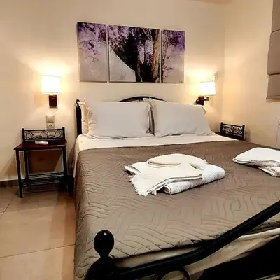 Cozy suite by Spiros & Marina