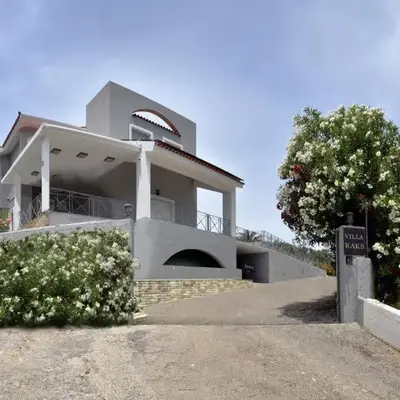 Villa Raks
