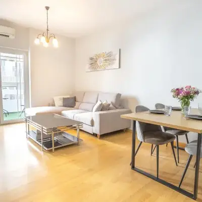 Cozy Apartment 50m to beach