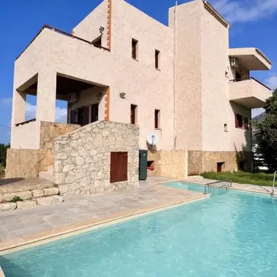 Villa Evenos with private pool