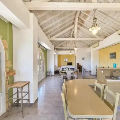 Elaiona Country Home