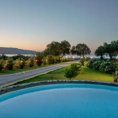New Beachfront villa Six Stars in Chania