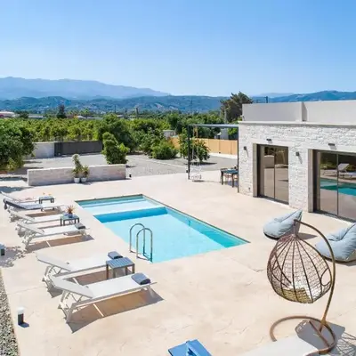 PanStel Twin Villas with private pools and jacuzzi