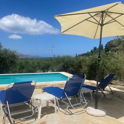 villa Elaionas