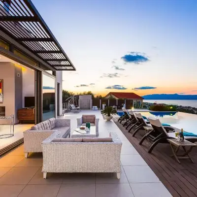 Winehill Villa