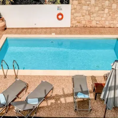 Villa in Kalamitsi near White Mountains