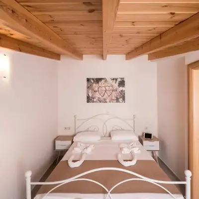 Athina Apartments Near The Sea Platania