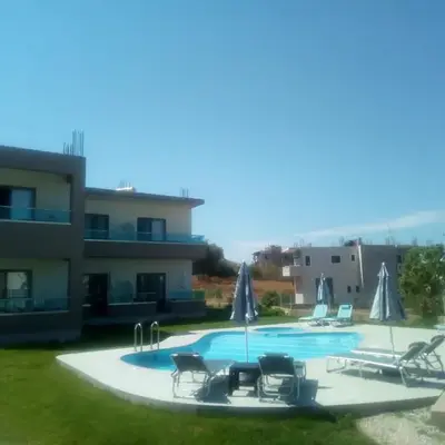 Efrilias Studios & Apartments