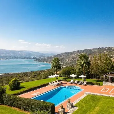 Villa Thealassa - Hanging Over the Sea by etouri