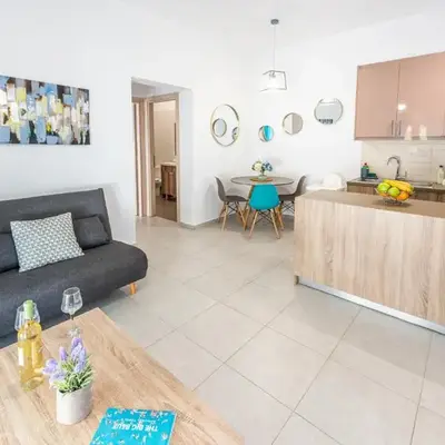 Orama Suites II