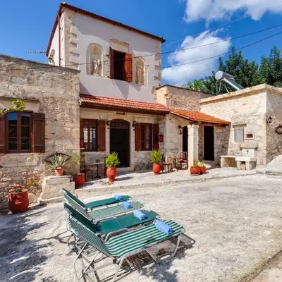 Traditional Home Vereniki With Heated Pool - BY APOKORONAS VILLAS
