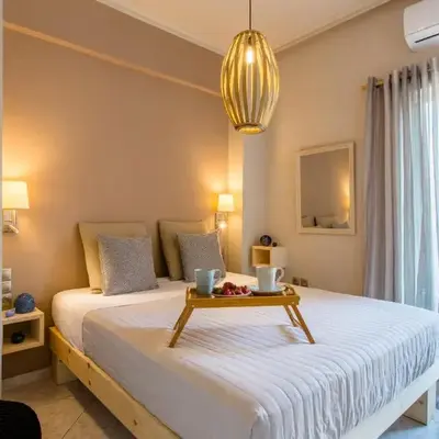 Nautilus charm city center apt with veranda