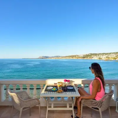 Thalassa mou Seafront suite