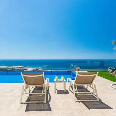 Blue Horizon Luxury Villas