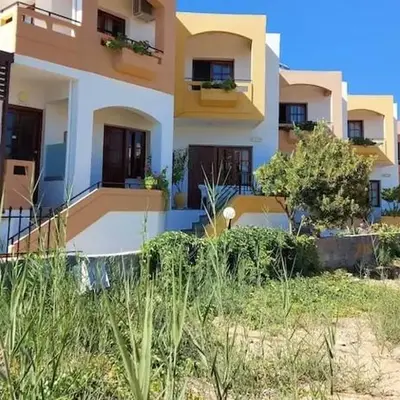Menelaos Apartments