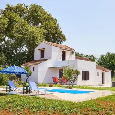 Platanos Stone House I With Shared Pool
