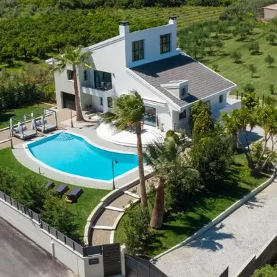 Gregorys Private Luxury Villa with Heated Pool & Gardens