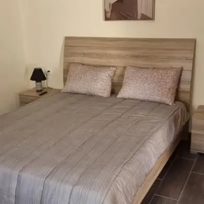 Fifi's luxury apartment