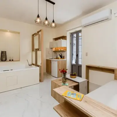 Emeli Suites