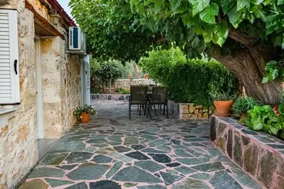 Gallery image of Helen's Countryside House in Arménoi