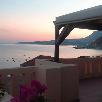 Asterias Studios & Apartments