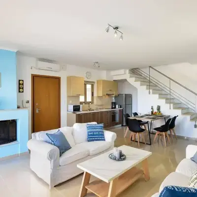 PanDora maisonette with beautiful gardens and pool