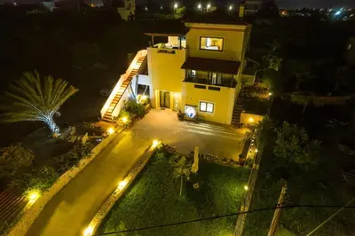 Gallery image of Villa Aitheras with sea views and garden in Stérnai