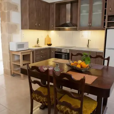Cretan cottage of 1900 with beautiful olive yard